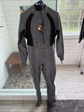 Body Glove Dive Suit
